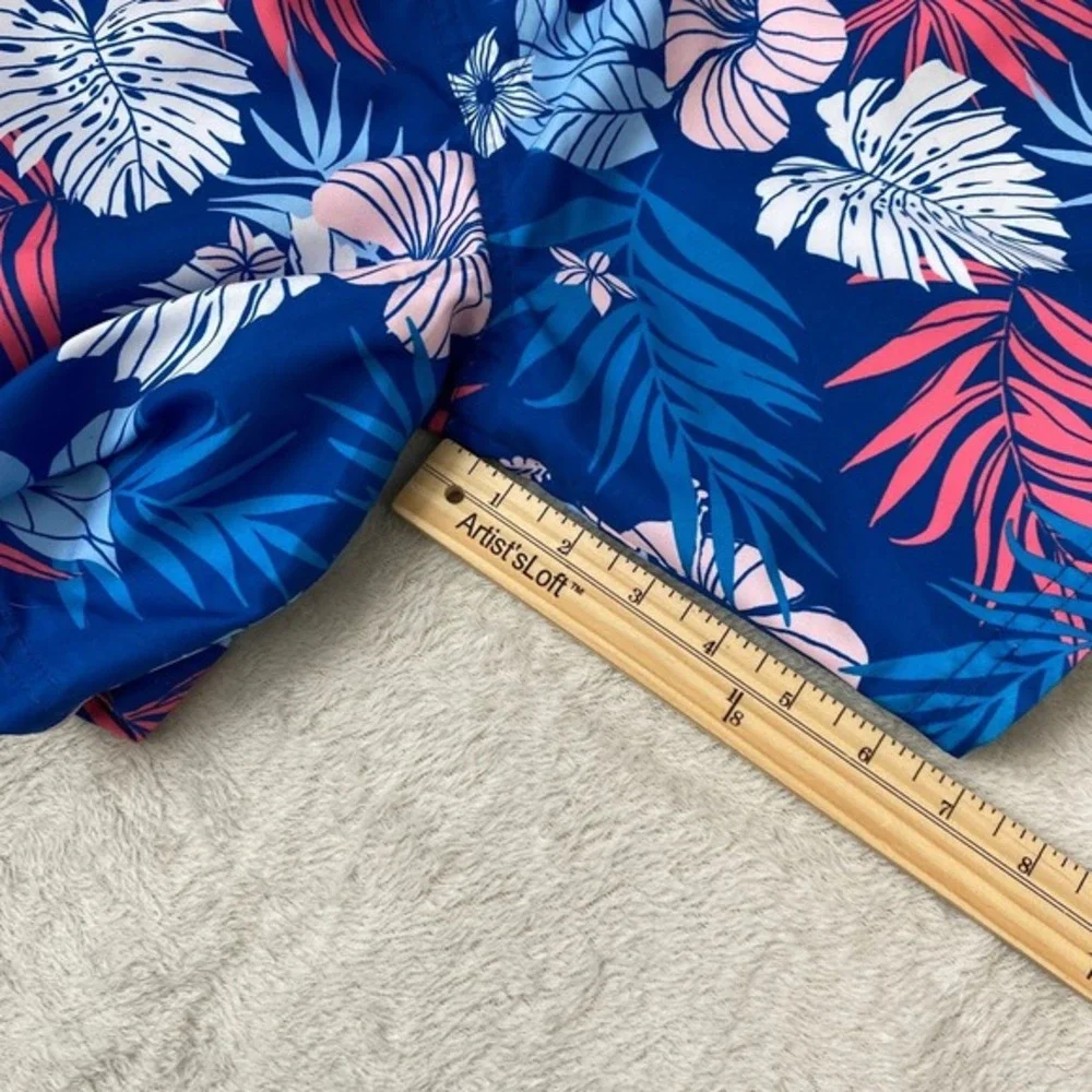 Club Room Men Swim Trunks Beach Shorts Size L Blue Pink Tropical Floral Pool NWT